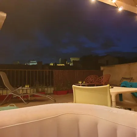 Maison Intra Muros, Terrasses Avec Vue Jaccuzzi Et Garage * Avignon